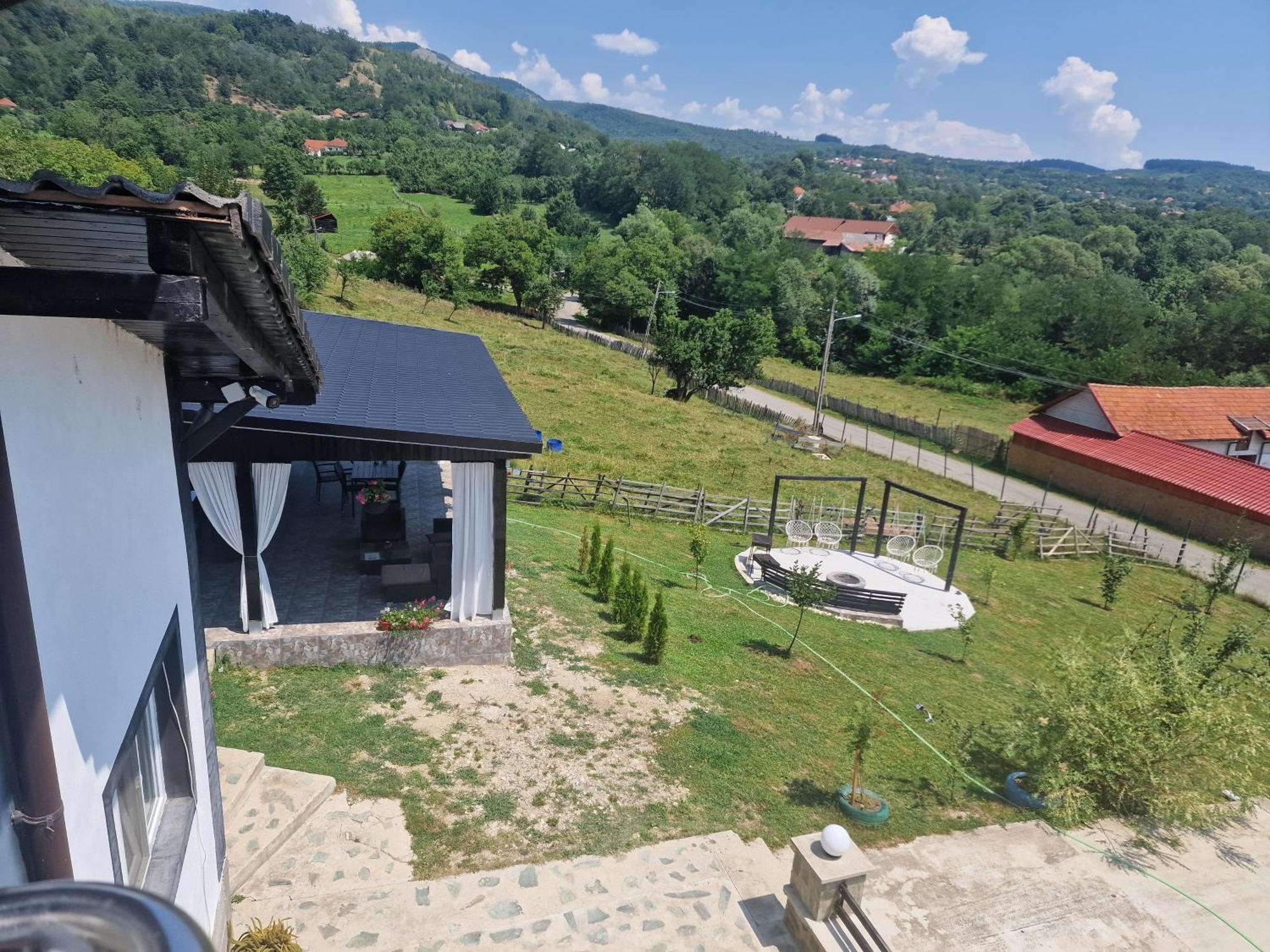 Casa dintre munti Hotel Novaci Străini Cameră foto