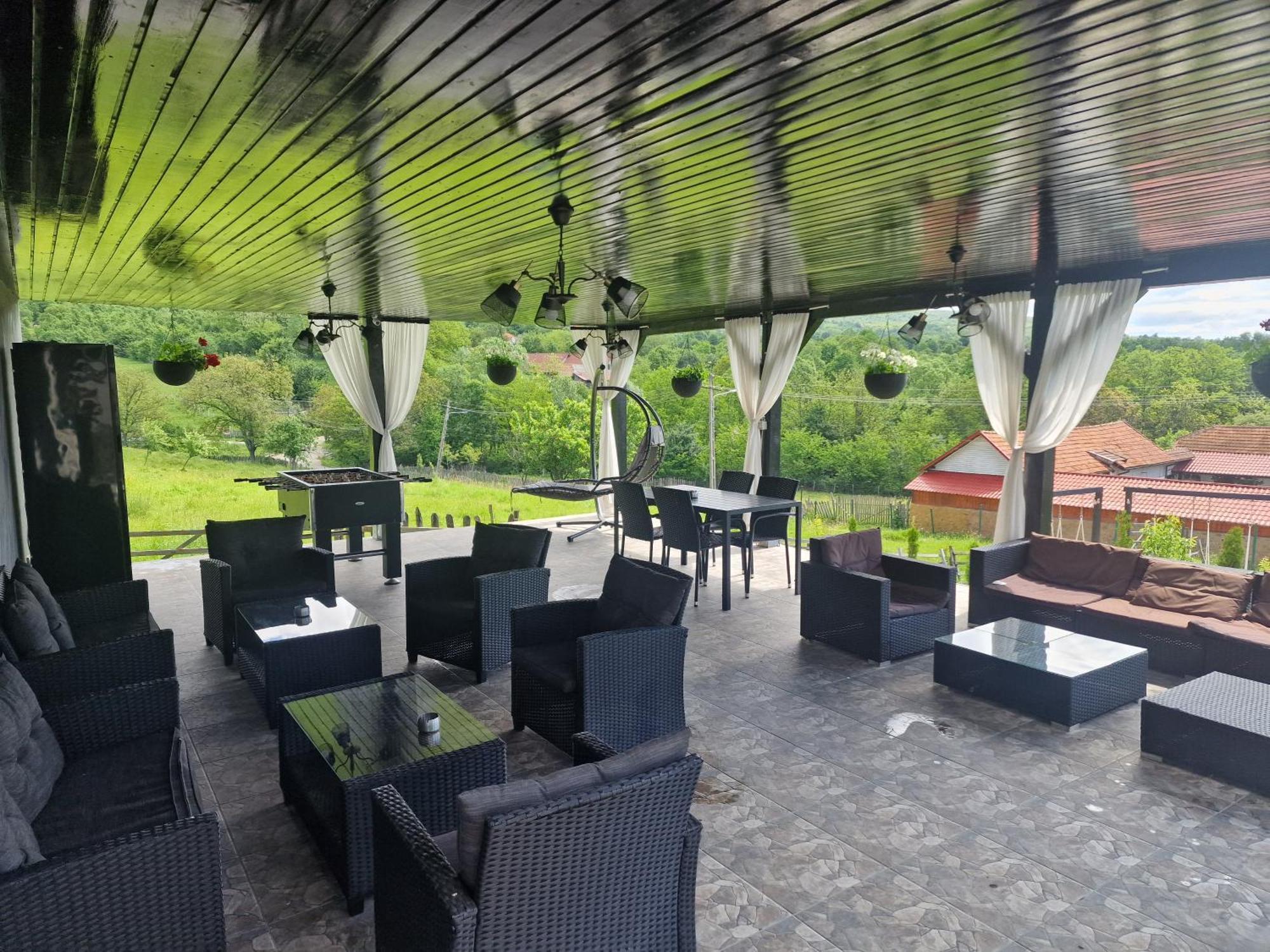 Casa dintre munti Hotel Novaci Străini Exterior foto
