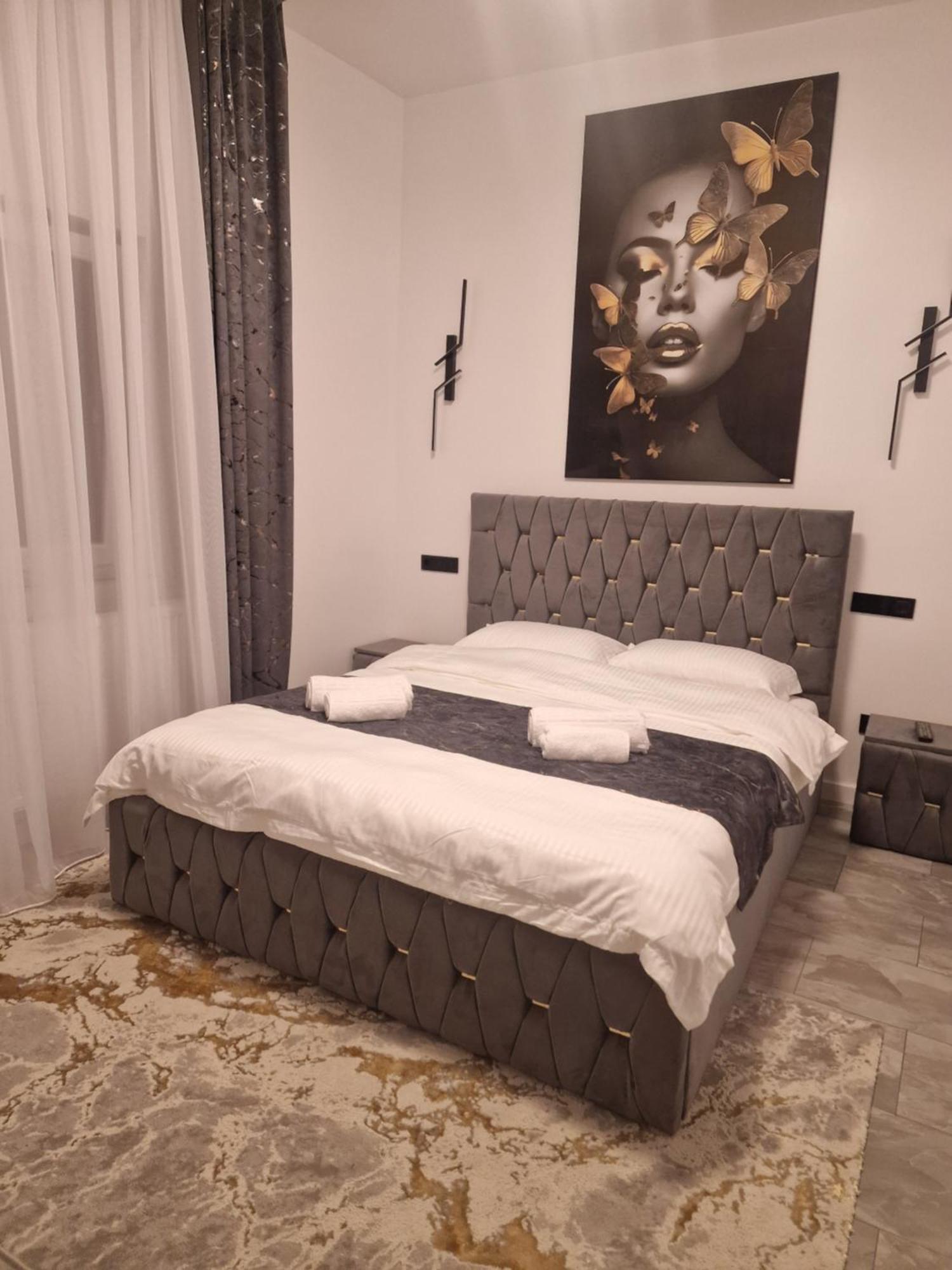Casa dintre munti Hotel Novaci Străini Cameră foto
